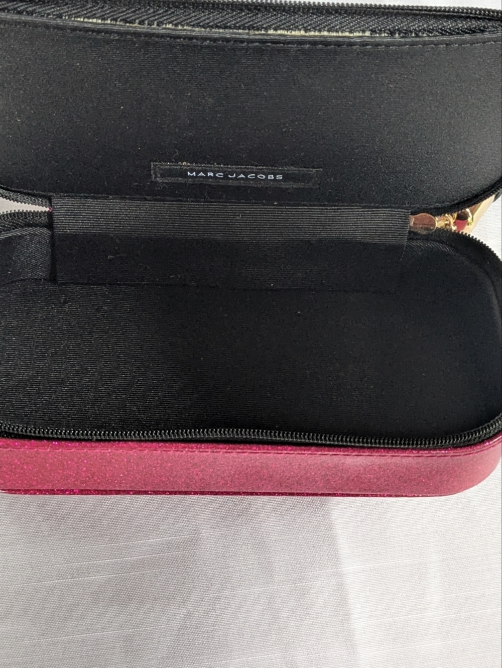 Marc Jacobs Pink and Black Leopard Print Wristlet with Tassel - Picture 4 of 9